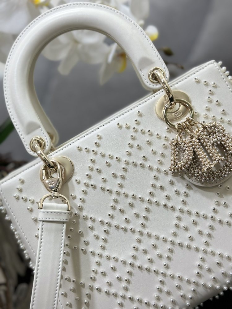 Dior Handmade bag Lady Dior  size 24 x 20 x 11
