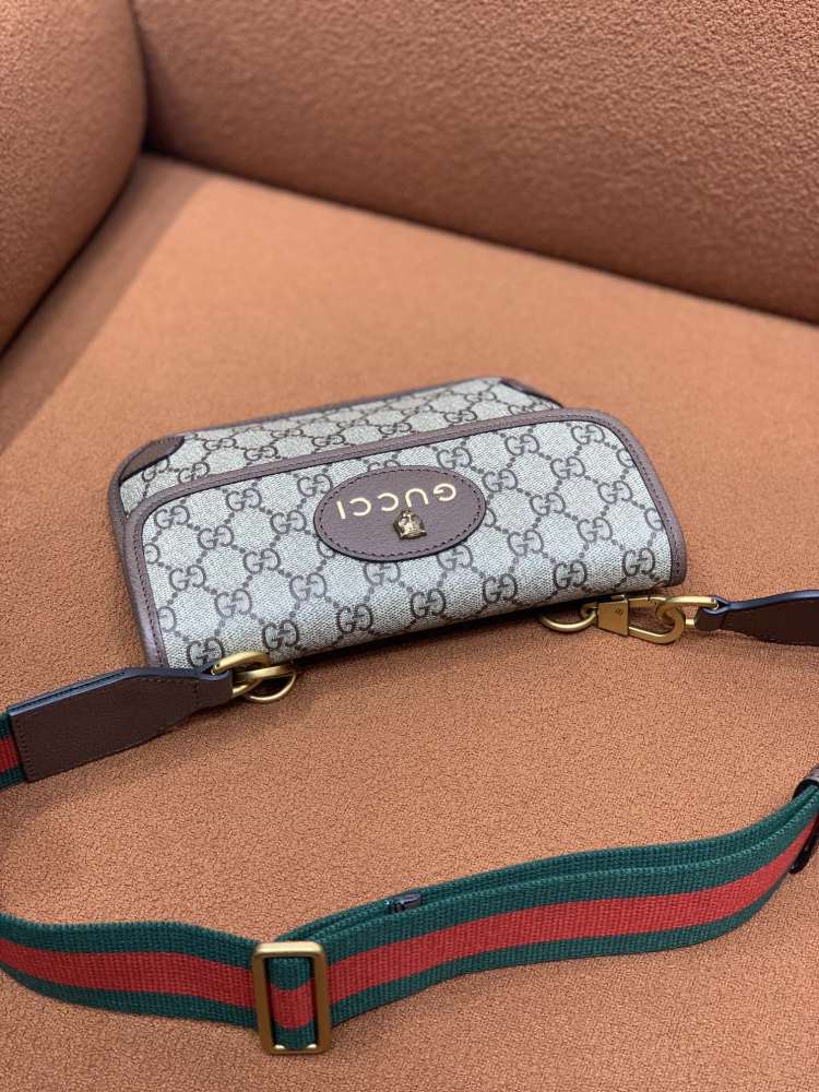 Gucci  size 20*13*2.5