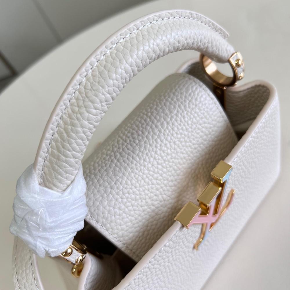LV CAPUCINES mini M48865 white