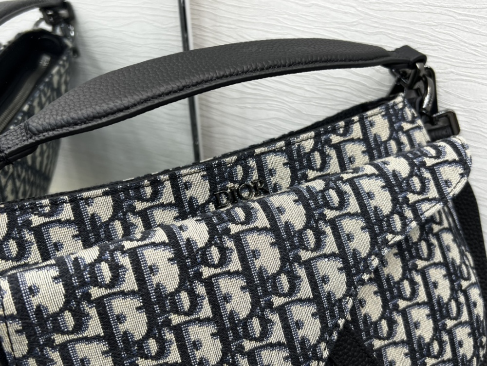 Dior manbag