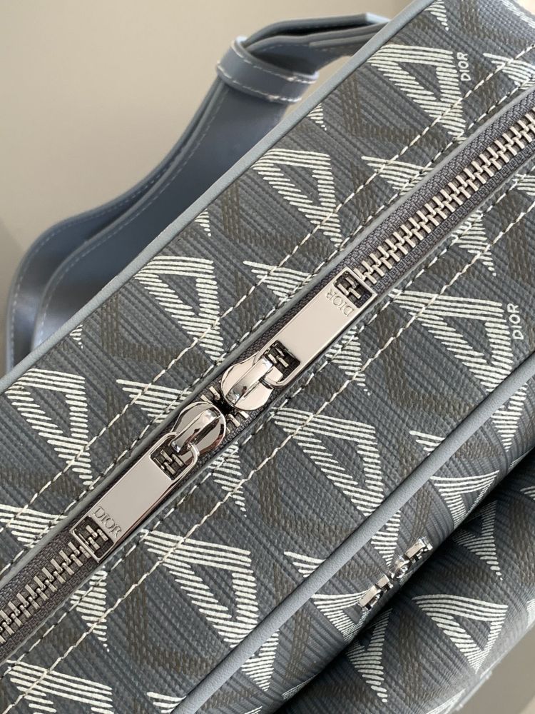 Dior manbag