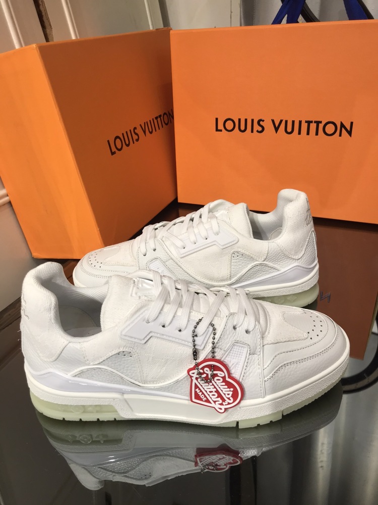 LV flats LV size  LV运动鞋