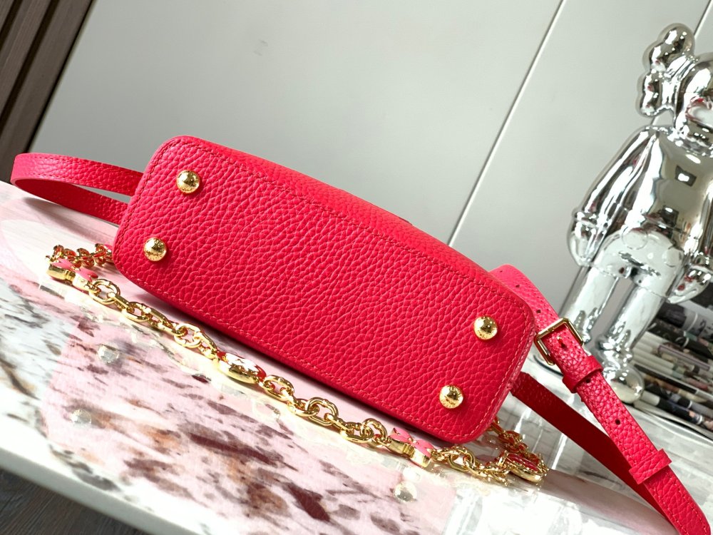 LV Capucines