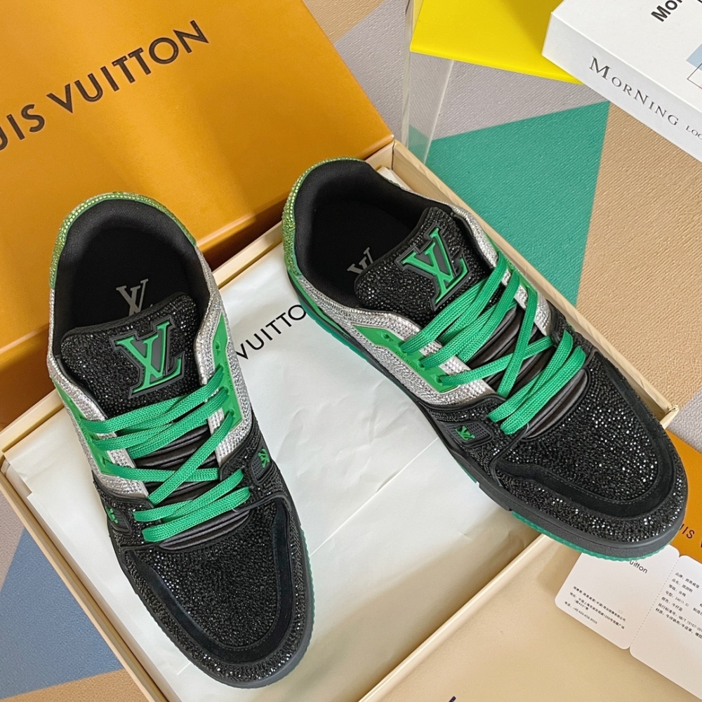 LV sneaker