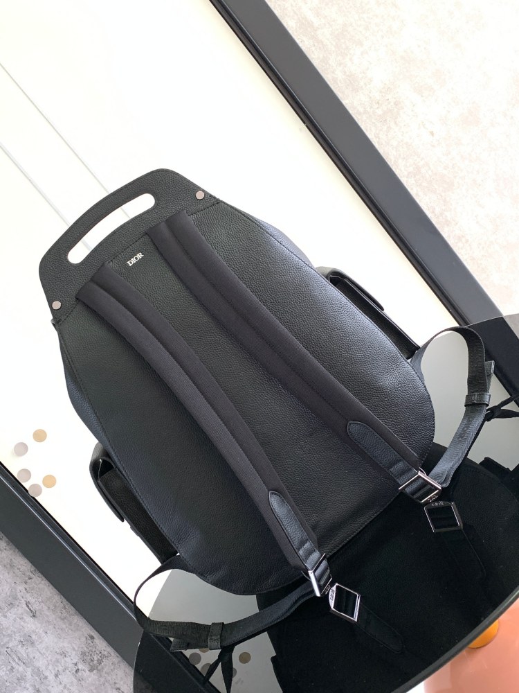 Dior man's Black backpacks
