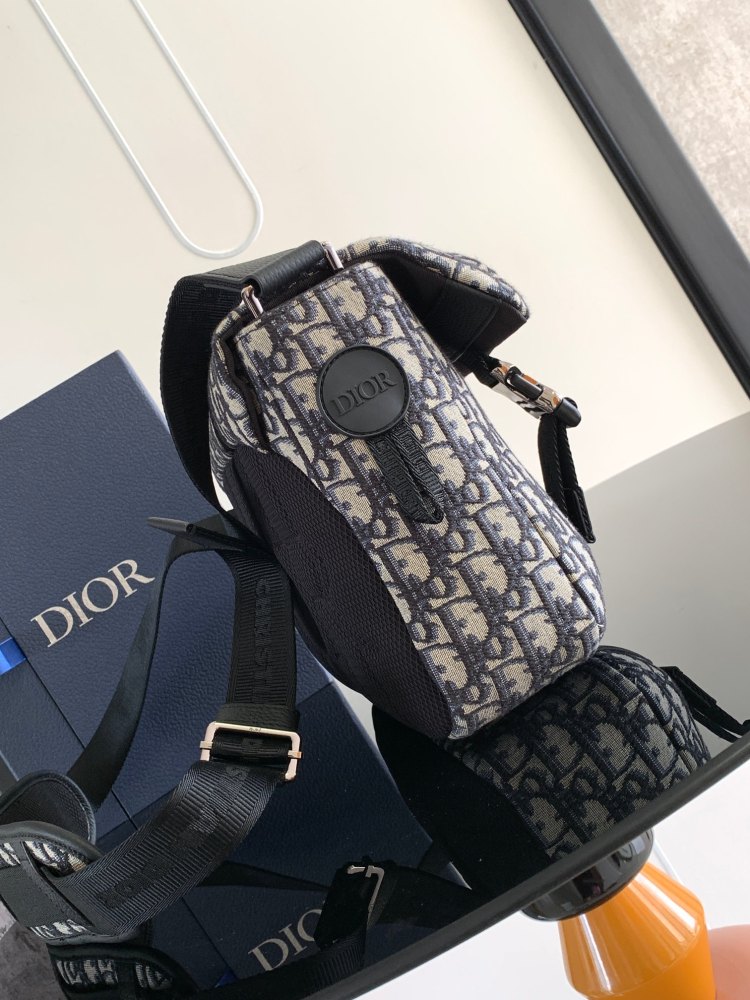 Dior man's Oblique Messenger Bags