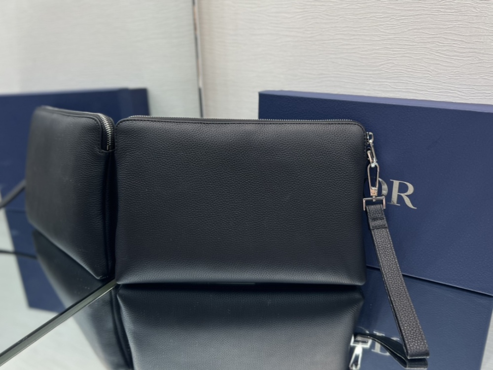 Dior manbag