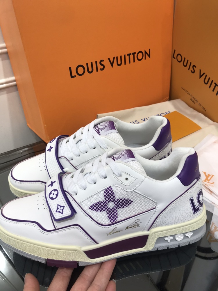 LV flats Lv Size  LV运动鞋