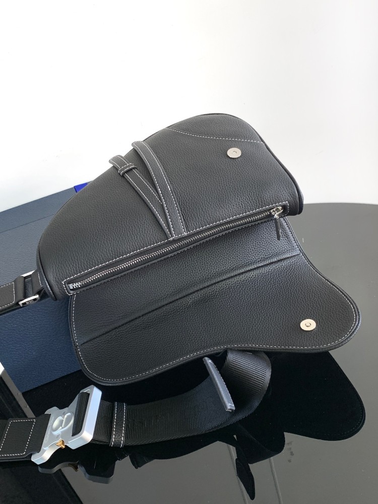 Dior manbag