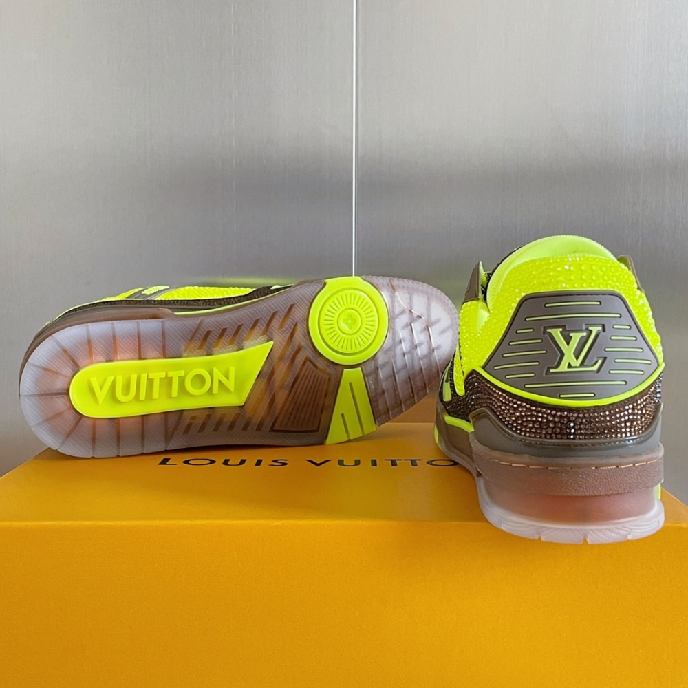 LV flats LV size  LV运动鞋