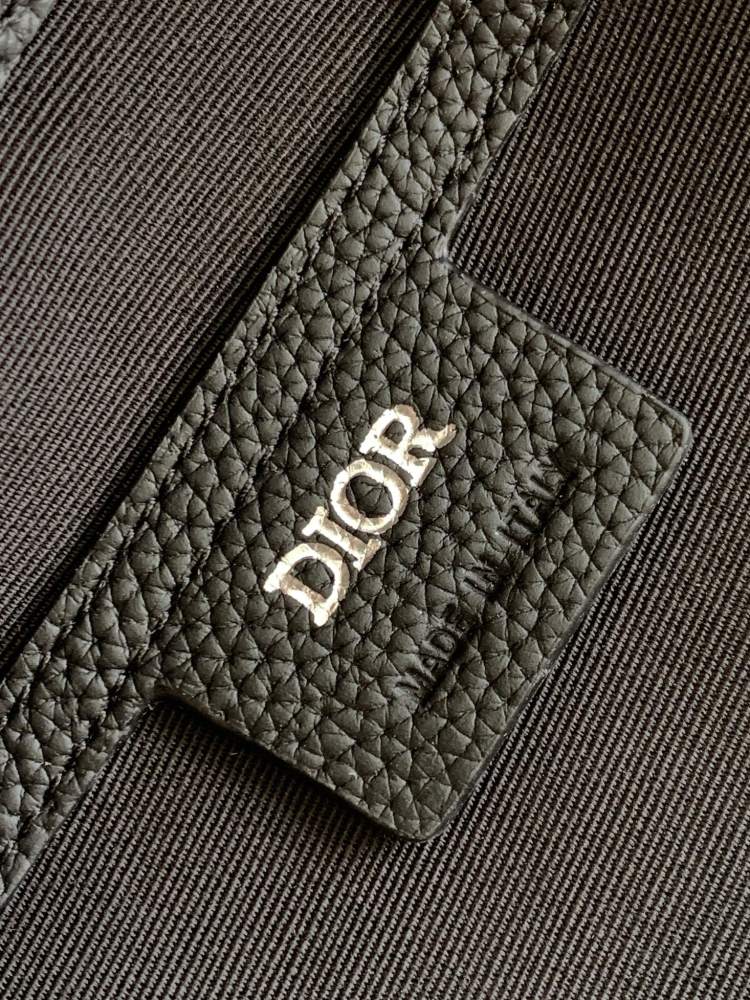 Dior manbag