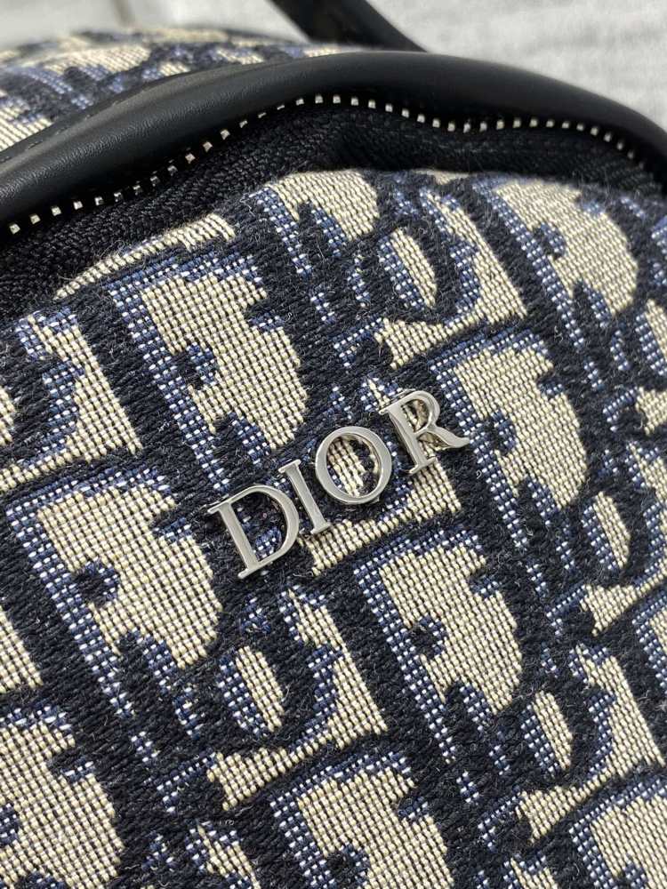 Dior man's Oblique backpacks