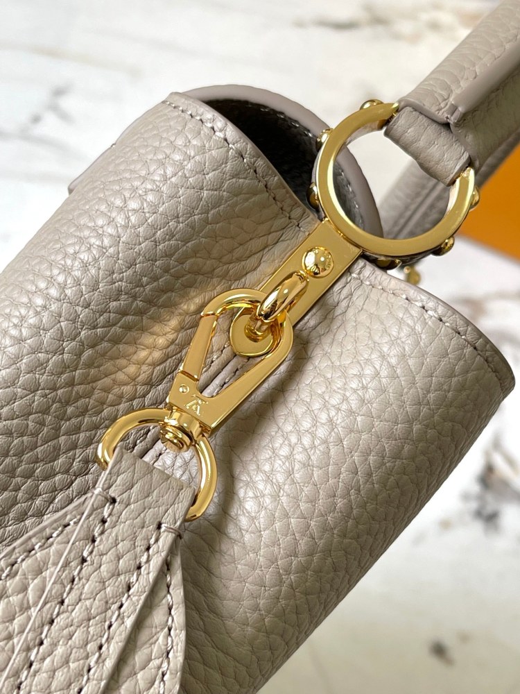 LV Capucines