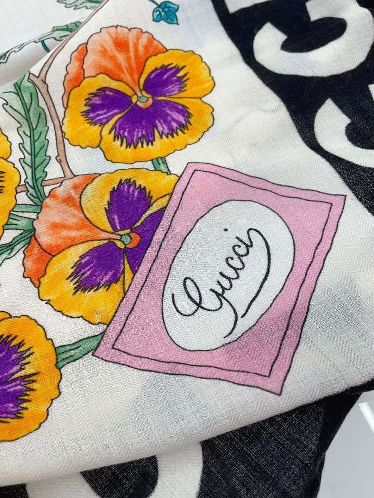 GUCCI Scarf