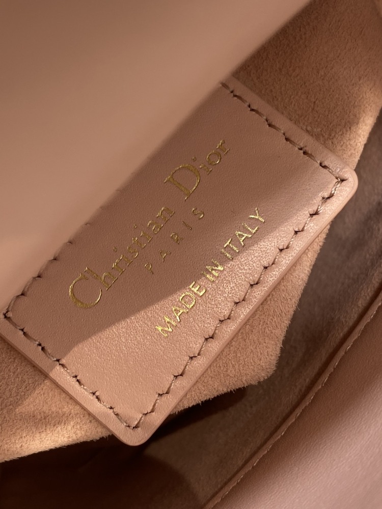 Dior Handmade bag size