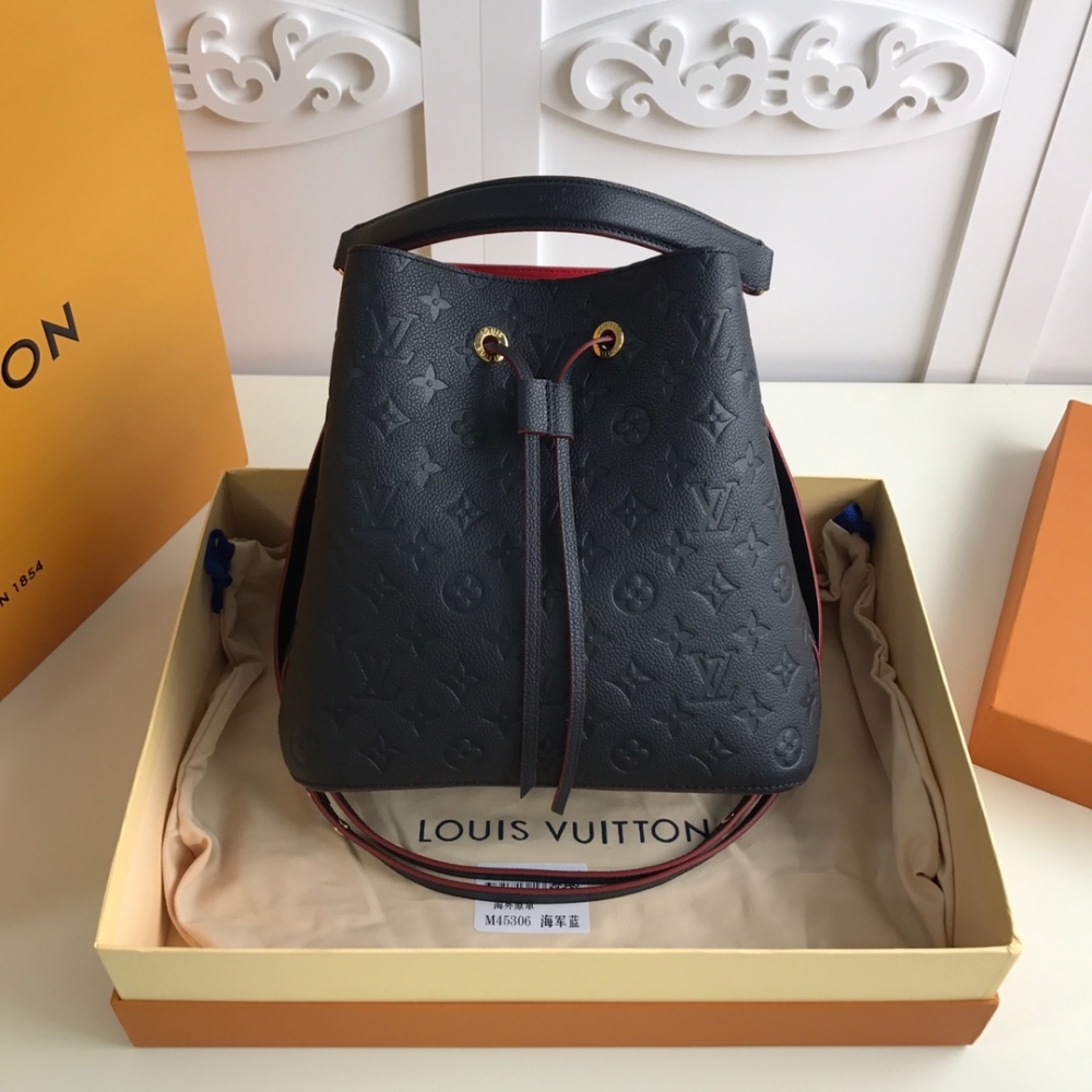 LV Monogram Empreinte Bucket Bags  size 26x26x17.5