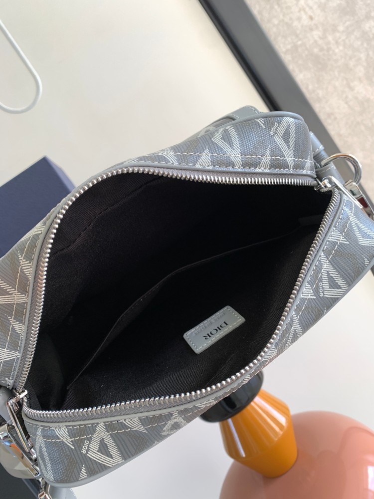 Dior manbag