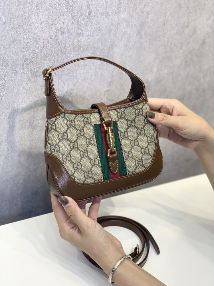 Gucci Ten Jackie  size 19*13*3