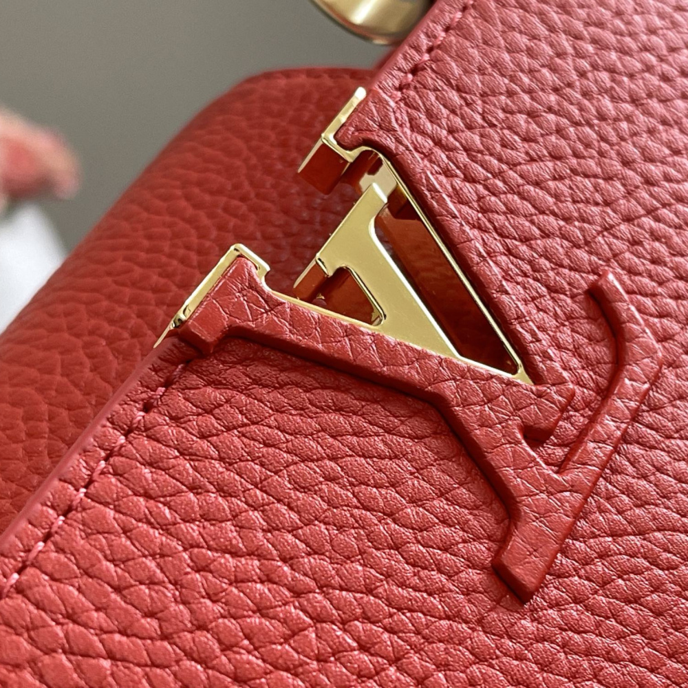 Louis Vuitton Capucines mini M52689