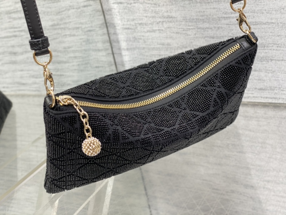 Dior Handmade bag size