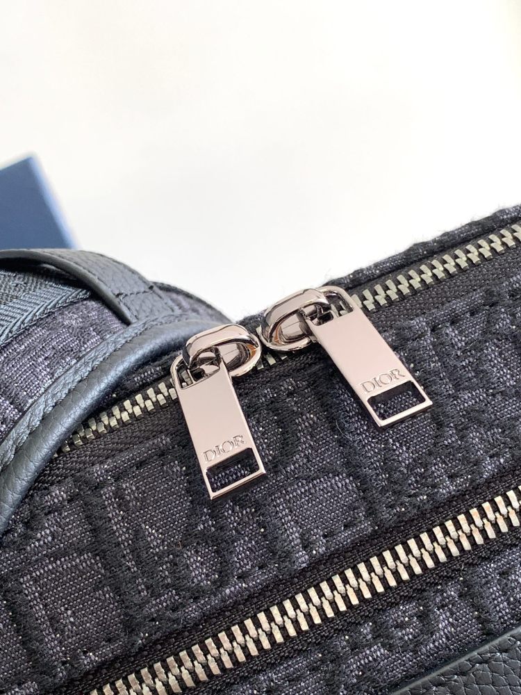 Dior manbag