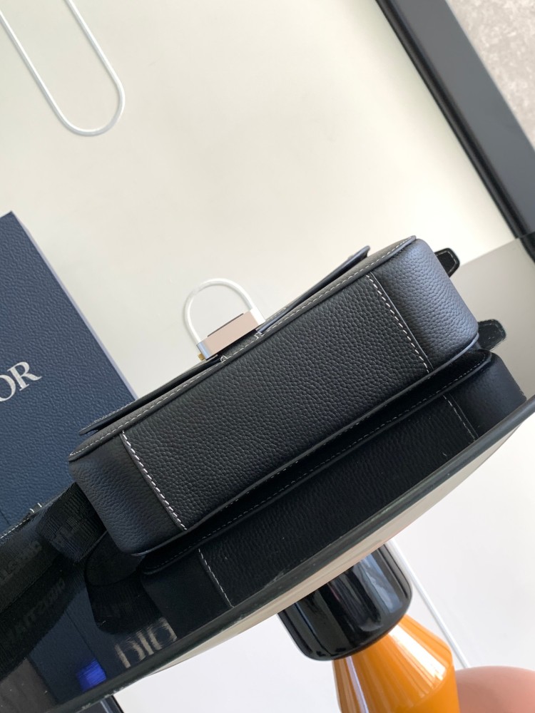 Dior manbag