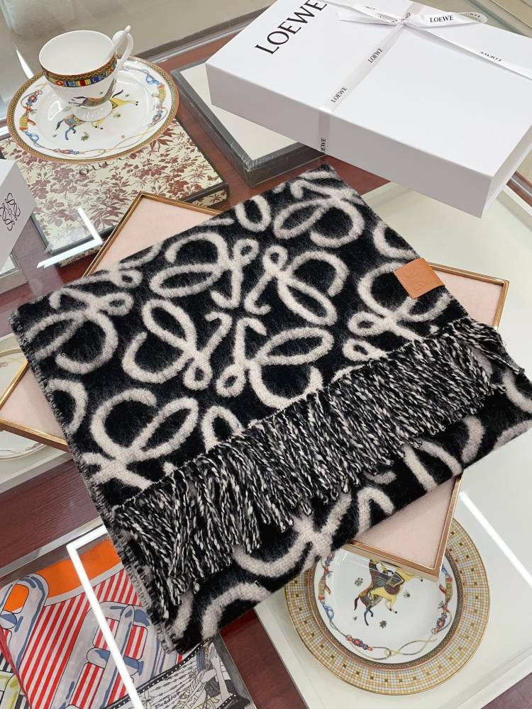 LOEWE Scarf