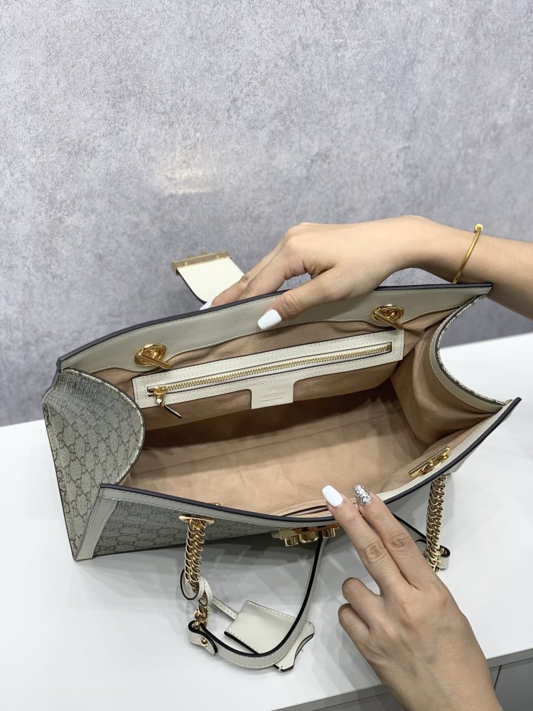 Gucci mini  size 35*24*15