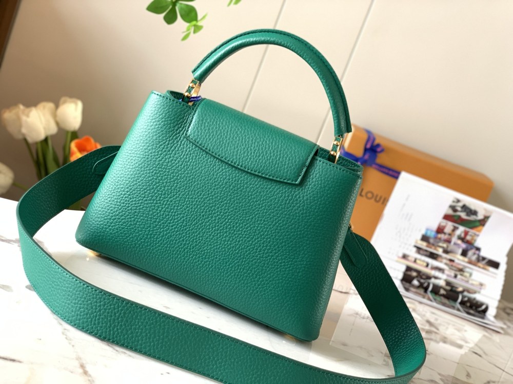 LV Capucines BB M59434 green