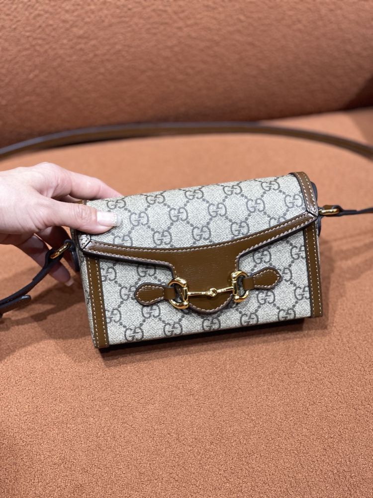 Gucci GG Horsebit  size 18x12x5