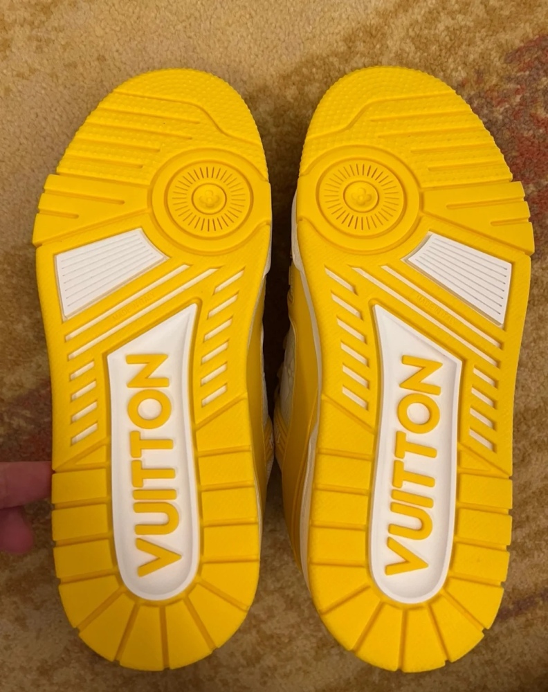 LV flats  LV运动鞋