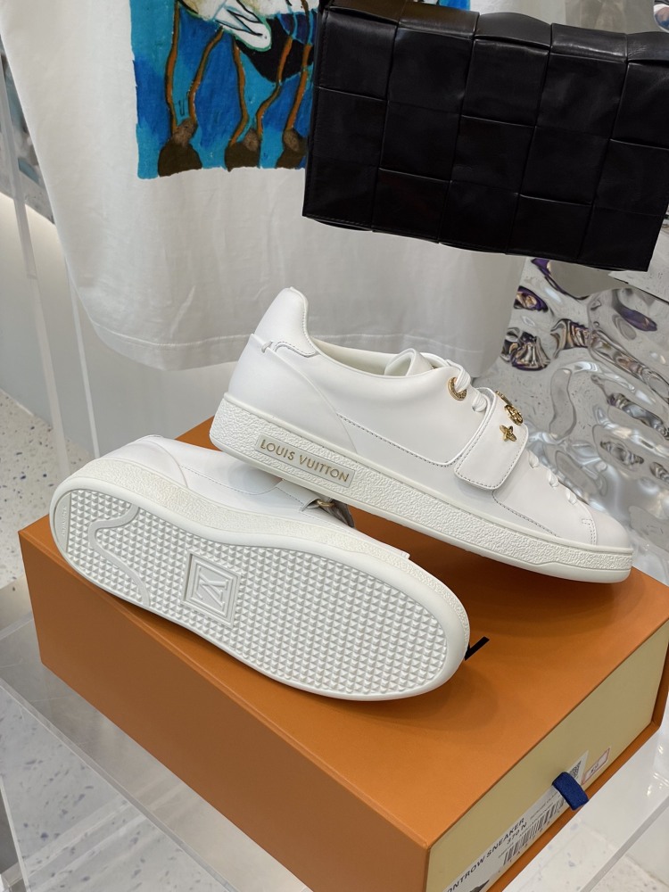 LV flats new arrival  LV运动鞋