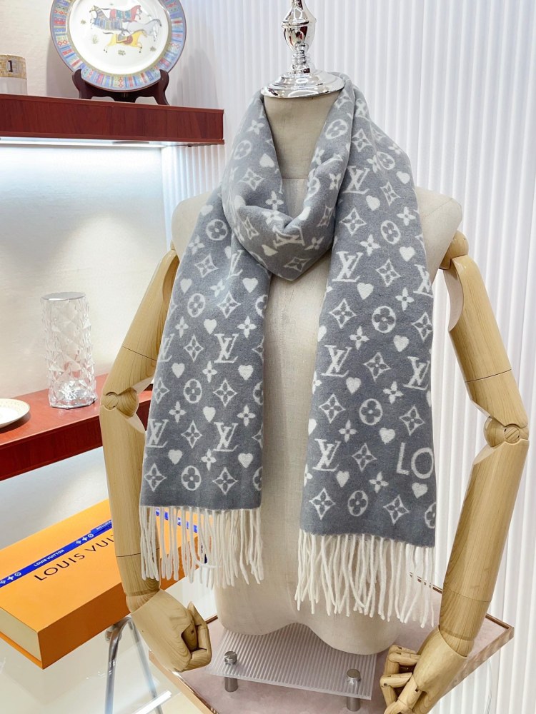 LV Scarf