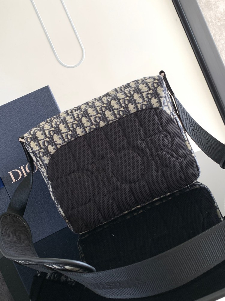 Dior man's Oblique Messenger Bags