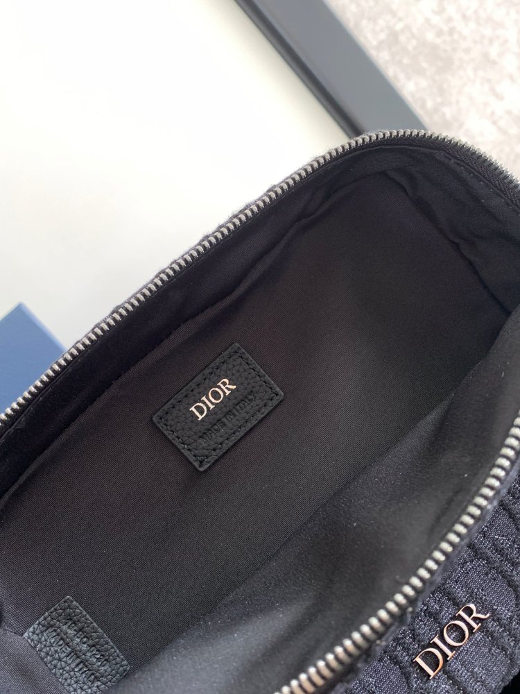 Dior manbag