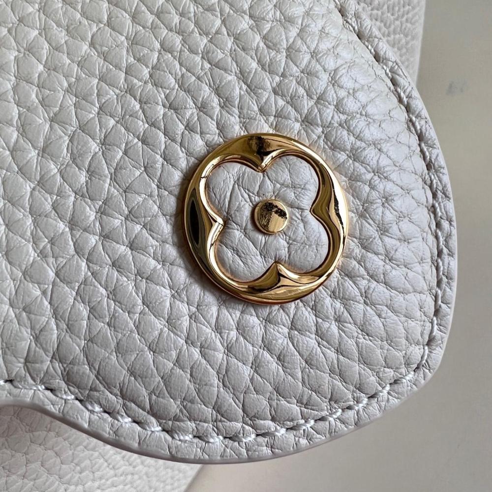 Capucines LV Milky Way Taurillon  size 31.5x20x11