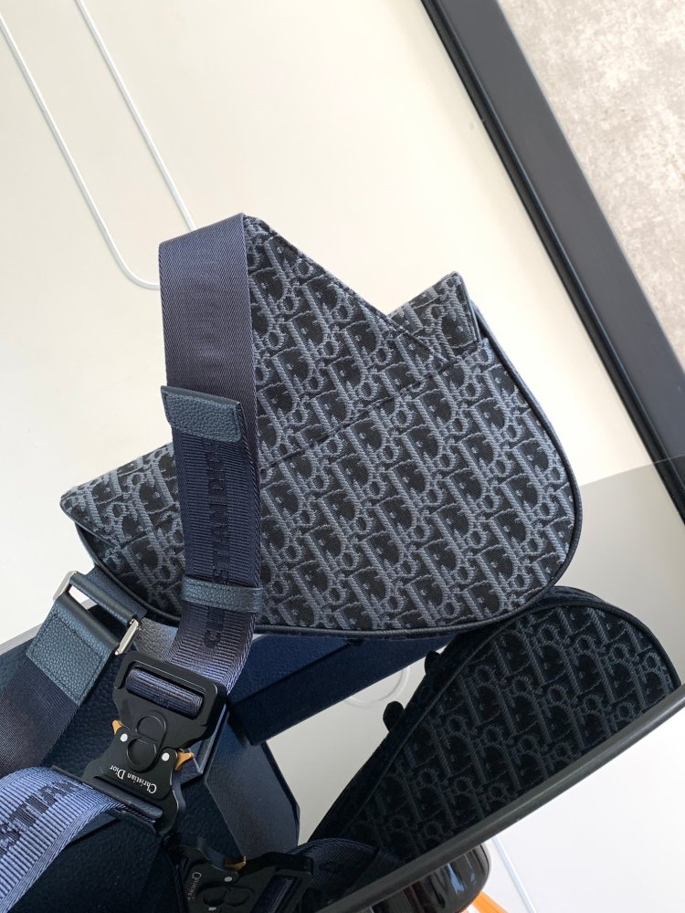 Dior man's  saddle bag
