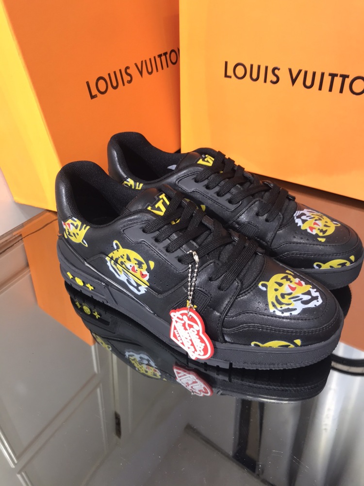LV flats LV size  LV运动鞋