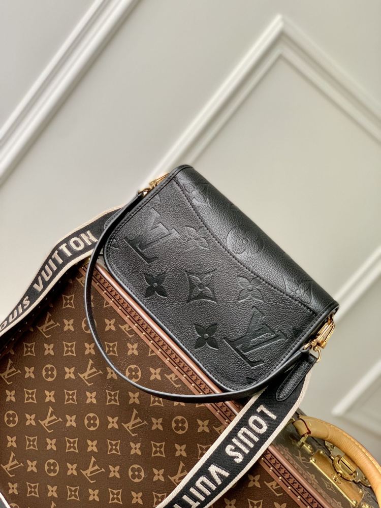 LV BAG Diane Monogram Empreinte  size 23.0 x 16.0 x 8.5