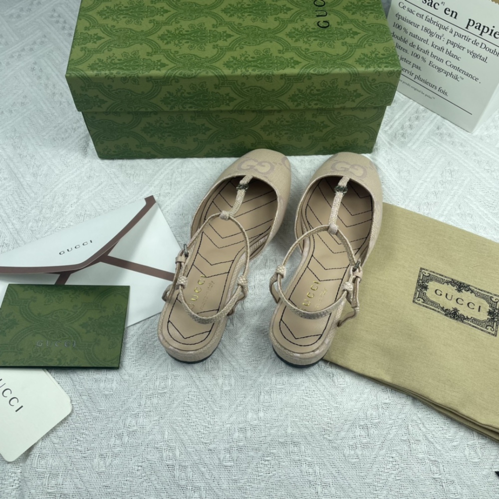 Gucci玛丽珍