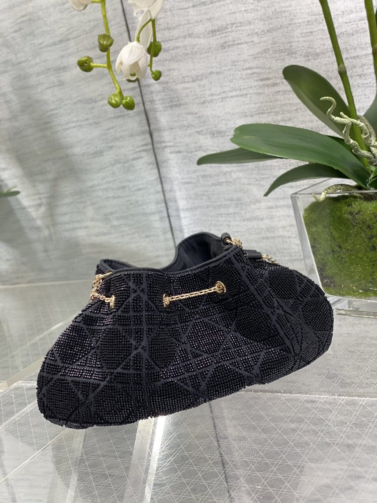 Dior Handmade bag size