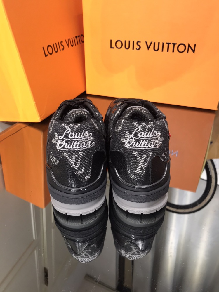LV flats LV size  LV运动鞋