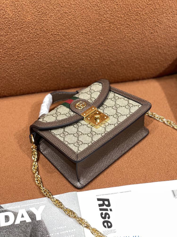 Gucci  size 18×6.5×13
