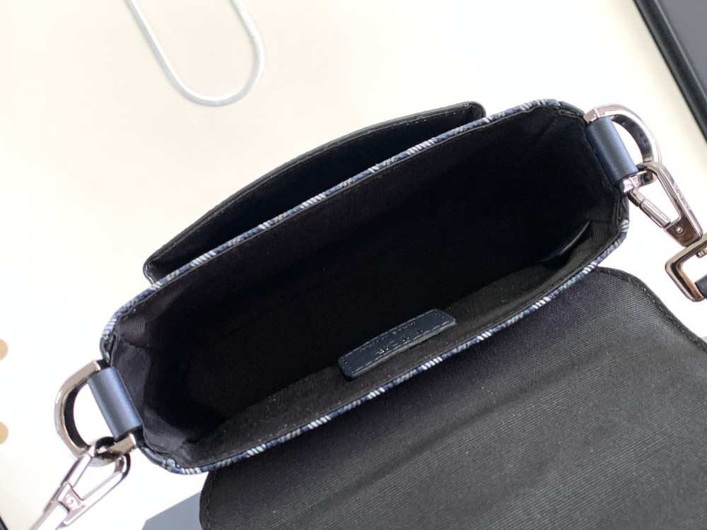 Dior manbag