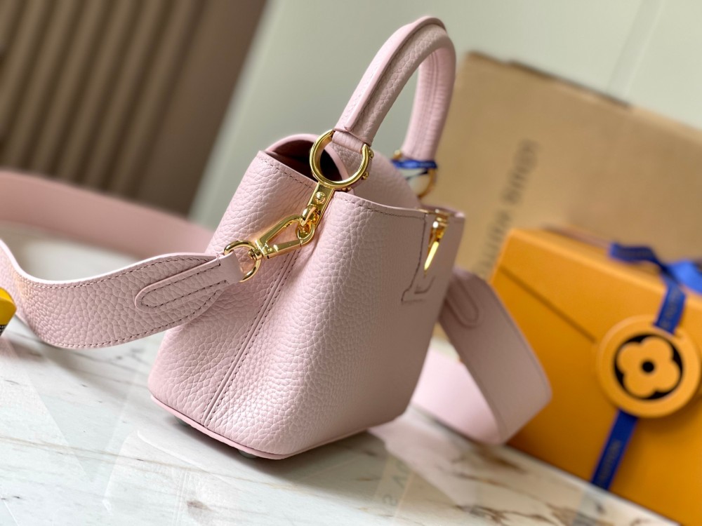 LV Capucines Mini M59433 pink