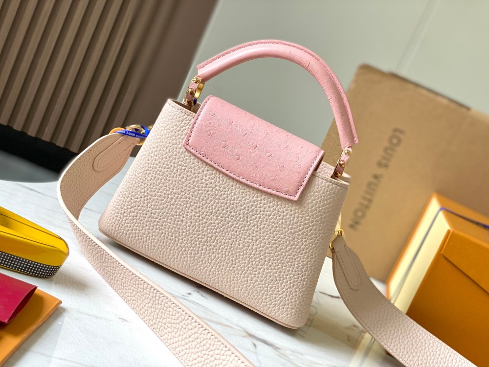 LV Capucines Mini M21164 pink