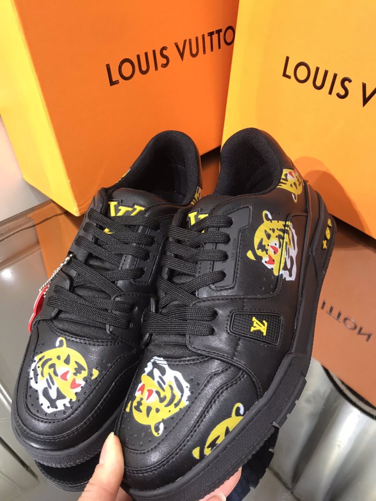 LV flats LV size  LV运动鞋