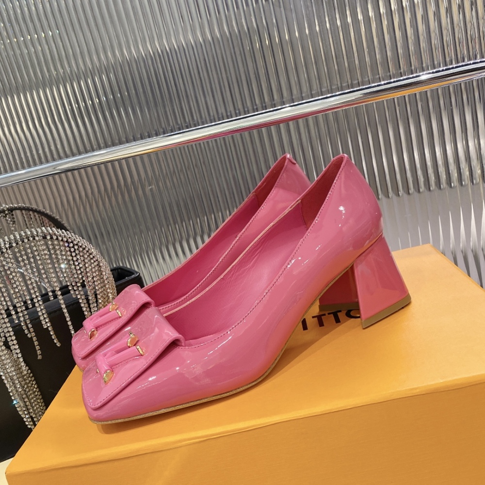 LV high heels LV  LV单鞋
