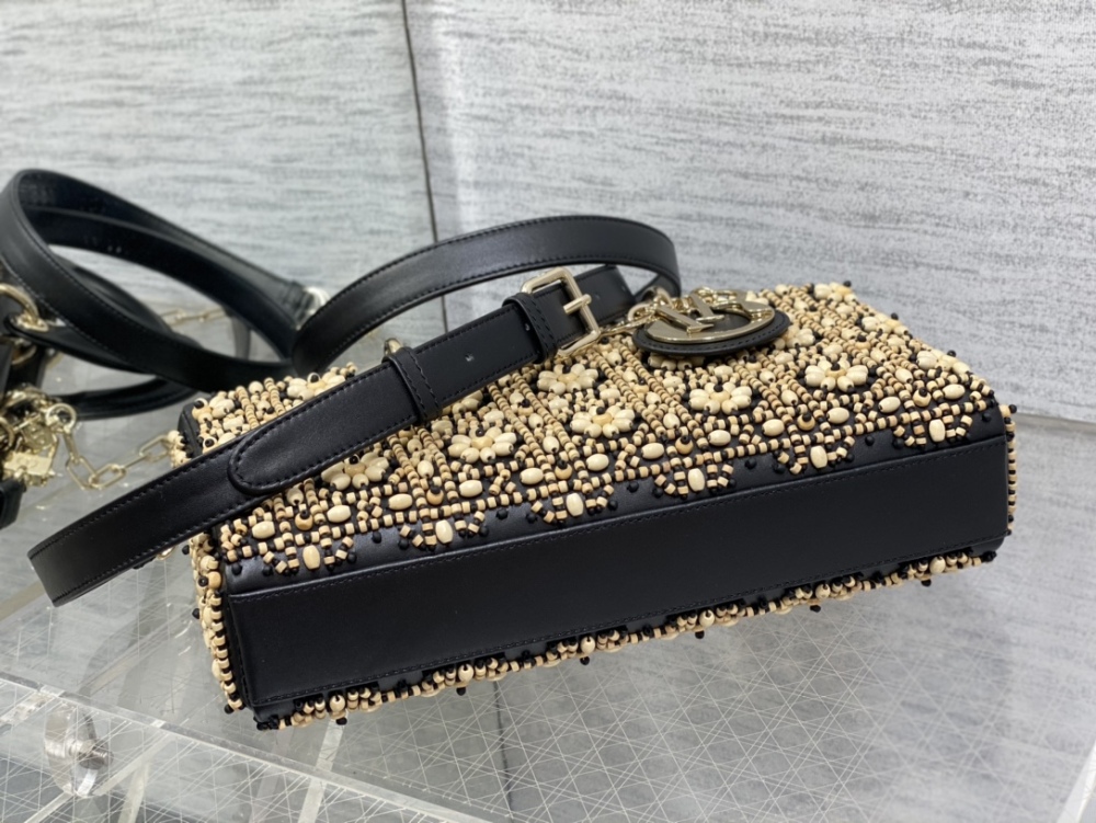 Dior Handmade bag size