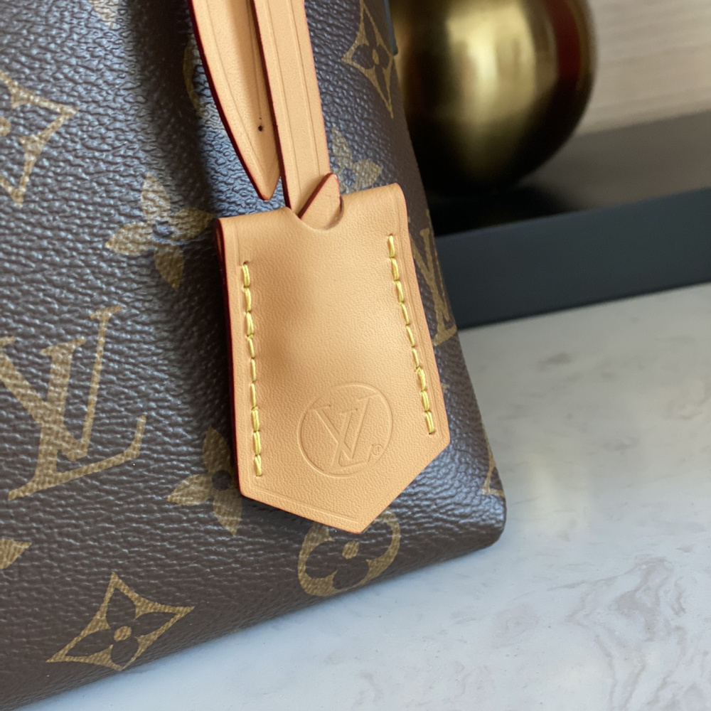 Louis Vuitton  Alma  BB  N41211